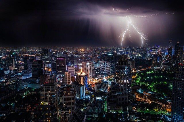6 Reasons Why You Need to Switch Energy Providers ASAP